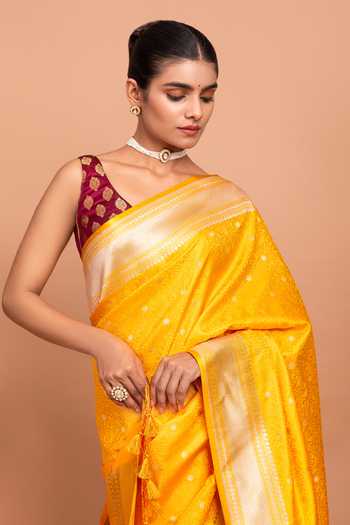 Devissha Yellow Silk Tanchoi Woven Banarasi Saree Online at Aza Fashions Devissha_Yellow Silk Tanchoi Woven Banarasi Saree _Online_at_Aza_Fashions
