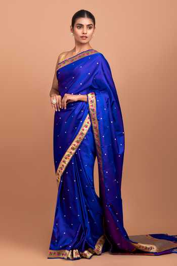 Devissha Floral Zari Border Woven Saree