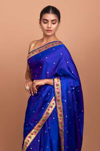 Devissha_Blue Silk Floral Zari Border Woven Saree _Online_at_Aza_Fashions