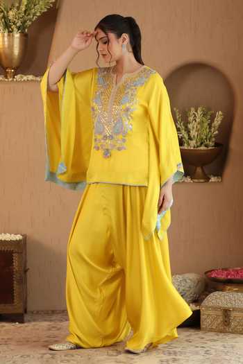 Roohbyridhimaa Yellow Deedar Top & Pant Set 