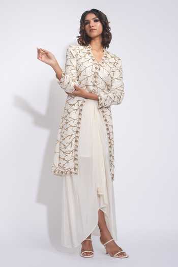 Shruti S_Off White Silk, Crepe V-neck Pathani Embroidered Jacket And Skirt Set _at_Aza_Fashions