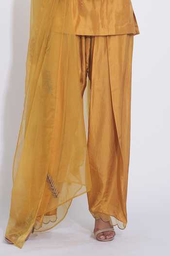 Shruti S Yellow Silk, Organza Halter Neck, Yes Embroidered Kurta Set Online at Aza Fashions Shruti S_Yellow Silk, Organza Halter Neck, Yes Embroidered Kurta Set _Online_at_Aza_Fashions
