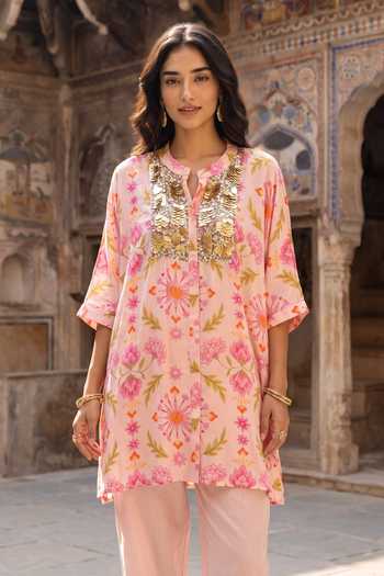 Buy Seams Pret And Couture Pink Satin, Shantoon Mandarin Collar, Yes Amrin Floral Print Kurta And Pant Set Online at Aza Fashions Buy_Seams Pret And Couture_Pink Satin, Shantoon Mandarin Collar, Yes Amrin Floral Print Kurta And Pant Set _Online_at_Aza_Fashions