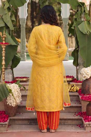 Seams Pret And Couture Seher Zardozi Work Kurta Set 