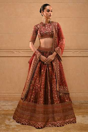 Tarun Tahiliani Zubeda Embroidered Lehenga Set