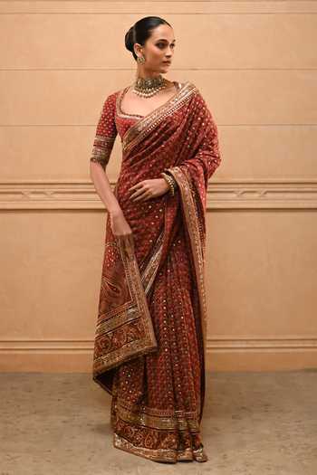 Tarun Tahiliani_Red Silk, Dupion Square Neck Zubeda Embroidered Saree With Blouse _Online_at_Aza_Fashions