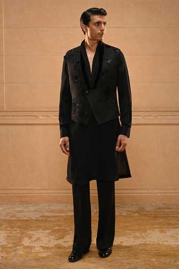 Tarun Tahiliani Black Georgette, Suiting Draped Kurta Waistcoat Set Online at Aza Fashions Tarun Tahiliani_Black Georgette, Suiting Draped Kurta Waistcoat Set _Online_at_Aza_Fashions