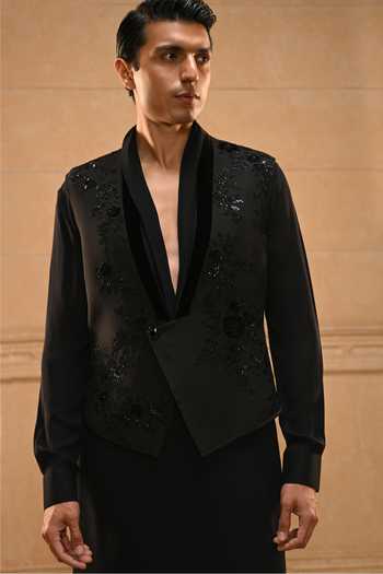 Tarun Tahiliani Black Georgette, Suiting Draped Kurta Waistcoat Set at Aza Fashions Tarun Tahiliani_Black Georgette, Suiting Draped Kurta Waistcoat Set _at_Aza_Fashions
