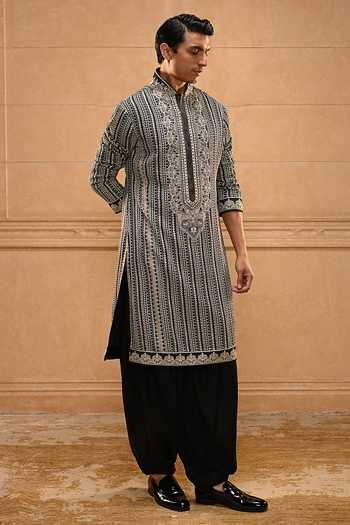 Shop Tarun Tahiliani Black Georgette Kashida Embroidered Kurta Set Online at Aza Fashions Shop_Tarun Tahiliani_Black Georgette Kashida Embroidered Kurta Set _Online_at_Aza_Fashions