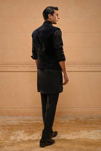 Tarun Tahiliani Blue , Velvet, Satin Contemporary Waistcoat Set at Aza Fashions Tarun Tahiliani_Blue , Velvet, Satin Contemporary Waistcoat Set _at_Aza_Fashions