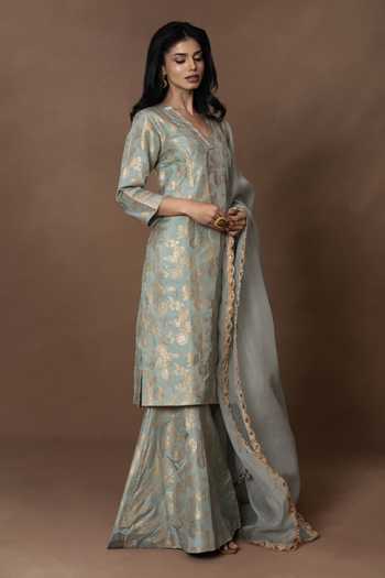Vishwa By Pinki Sinha_Blue Silk V-neck, Yes Woven Kurta Gharara Set _Online_at_Aza_Fashions