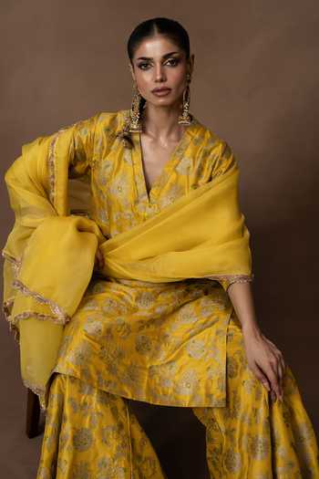 Buy_Vishwa By Pinki Sinha_Yellow Silk, Organza V-neck Floral Woven Kurta Gharara Set 