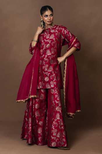 Vishwa By Pinki Sinha_Pink Silk, Organza Round Neck Meenakari Woven Kurta Gharara Set _Online_at_Aza_Fashions