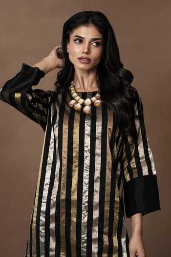Shop_Vishwa By Pinki Sinha_Black Silk Round Neck, Yes Metallic Kurta And Pant Set _Online_at_Aza_Fashions
