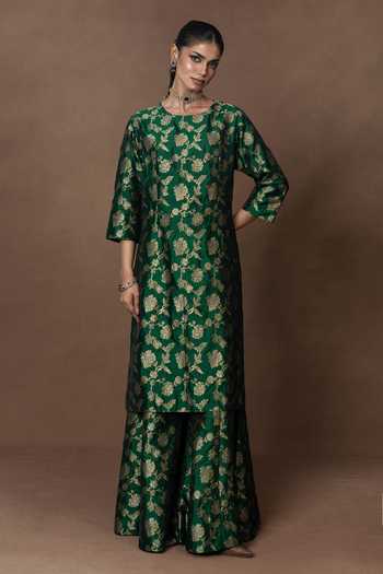 Buy Vishwa By Pinki Sinha Green Silk, Organza Round Neck Woven Kurta Gharara Set Online at Aza Fashions Buy_Vishwa By Pinki Sinha_Green Silk, Organza Round Neck Woven Kurta Gharara Set _Online_at_Aza_Fashions
