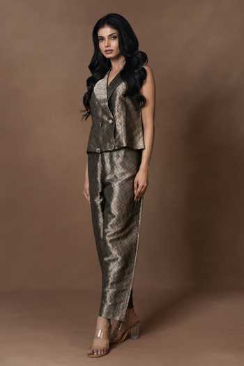 Vishwa By Pinki Sinha_Silver Silk V-neck Brocade Waistcoat And Pant _Online_at_Aza_Fashions