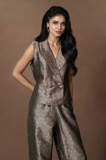 Vishwa By Pinki Sinha_Silver Silk V-neck Brocade Waistcoat And Pant _at_Aza_Fashions