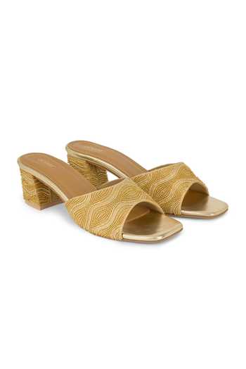 Anaar Gold Wingwoman Blended Woven Heels at Aza Fashions Anaar_Gold Wingwoman Blended Woven Heels _at_Aza_Fashions