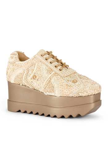 Anaar Off White A Shore Thing Embellished Sneakers Online at Aza Fashions Anaar_Off White A Shore Thing Embellished Sneakers _Online_at_Aza_Fashions