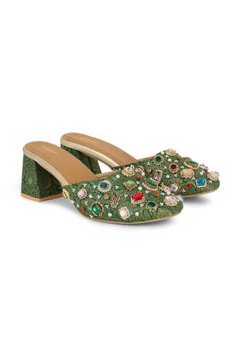 Shop Anaar Emerald Green Rangrez Brocade Block Heels Online at Aza Fashions Shop_Anaar_Emerald Green Rangrez Brocade Block Heels _Online_at_Aza_Fashions