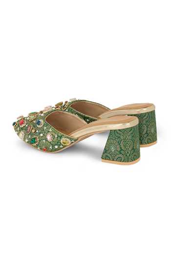 Anaar Emerald Green Rangrez Brocade Block Heels at Aza Fashions Anaar_Emerald Green Rangrez Brocade Block Heels _at_Aza_Fashions