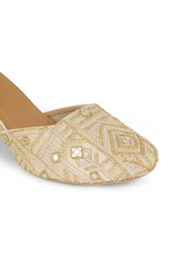 Shop Anaar Off White Smitten Geometric Embellished Block Heels Shop_Anaar_Off White Smitten Geometric Embellished Block Heels