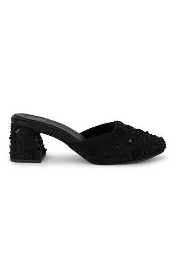 Buy Anaar Black Hot Mess Floral Motif Heels Online at Aza Fashions Buy_Anaar_Black Hot Mess Floral Motif Heels _Online_at_Aza_Fashions