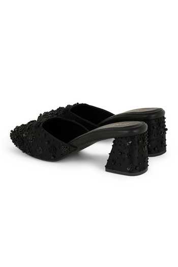 Shop Anaar Black Hot Mess Floral Motif Heels Online at Aza Fashions Shop_Anaar_Black Hot Mess Floral Motif Heels _Online_at_Aza_Fashions