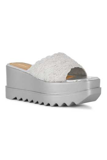 Anaar Silver Clara Embroidered Heels Online at Aza Fashions Anaar_Silver Clara Embroidered Heels _Online_at_Aza_Fashions