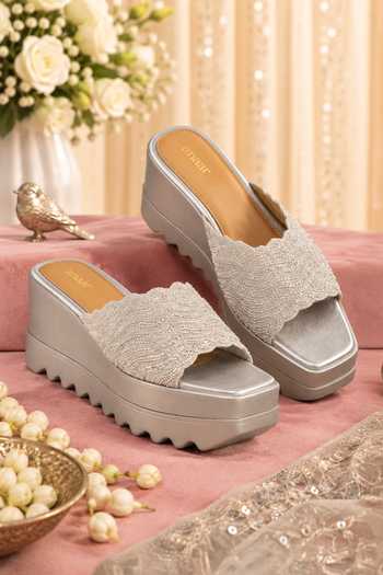 Anaar Clara Embroidered Heels