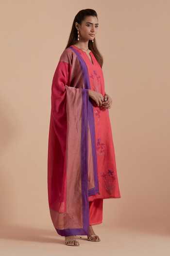 Buy_Kora_Pink Silk, Chanderi Notched Neck Embroidered Kurta Set _Online_at_Aza_Fashions