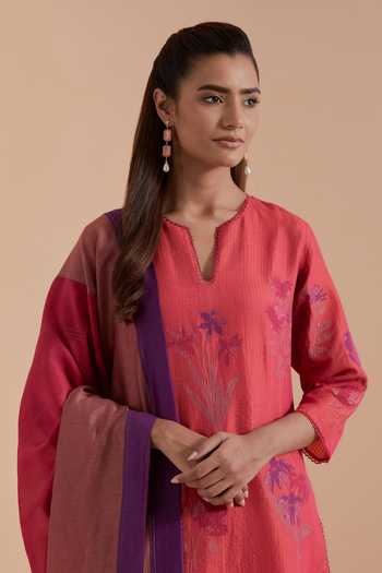 Kora_Pink Silk, Chanderi Notched Neck Embroidered Kurta Set _at_Aza_Fashions