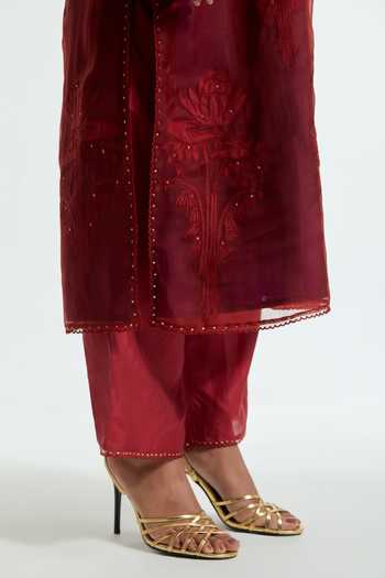 Buy_Kora_Maroon , Organza Round Neck, Yes Placement Embroidered Kurta Set _Online_at_Aza_Fashions
