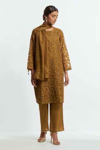 Kora Embroidered Kurta Set 