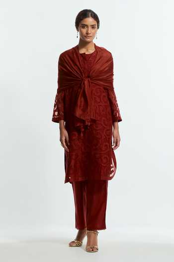 Kora Embroidered Kurta Set 