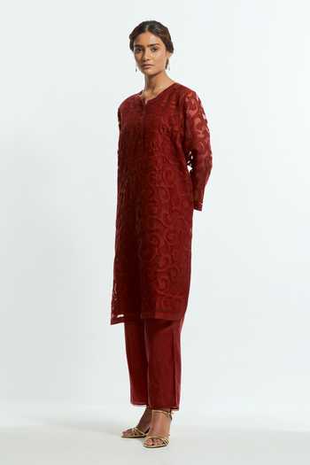 Buy Kora Red Silk Round Neck Embroidered Kurta Set Online at Aza Fashions Buy_Kora_Red Silk Round Neck Embroidered Kurta Set _Online_at_Aza_Fashions
