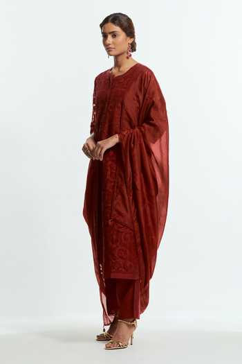 Buy Kora Red Silk, Organza Round Neck Embroidered Kurta Pant Set Online at Aza Fashions Buy_Kora_Red Silk, Organza Round Neck Embroidered Kurta Pant Set _Online_at_Aza_Fashions