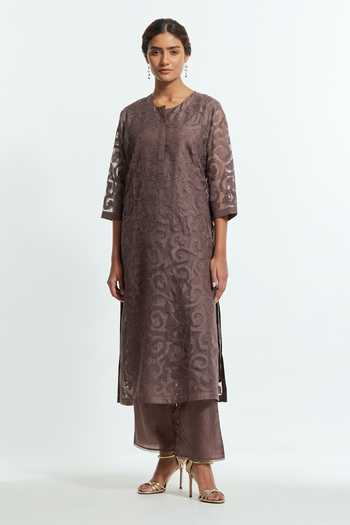 Kora Grey Silk, Organza Round Neck, Yes Floral Applique Kurta Set at Aza Fashions Kora_Grey Silk, Organza Round Neck, Yes Floral Applique Kurta Set _at_Aza_Fashions