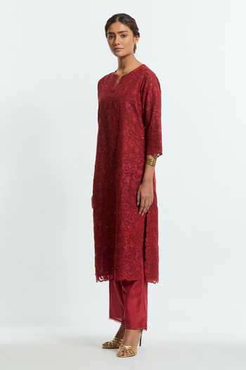 Kora Red Silk, Organza Round Neck Applique Work Kurta Set Online at Aza Fashions Kora_Red Silk, Organza Round Neck Applique Work Kurta Set _Online_at_Aza_Fashions