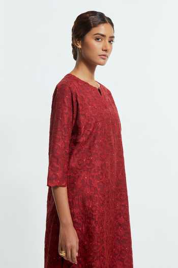 Kora Red Silk, Organza Round Neck Applique Work Kurta Set at Aza Fashions Kora_Red Silk, Organza Round Neck Applique Work Kurta Set _at_Aza_Fashions