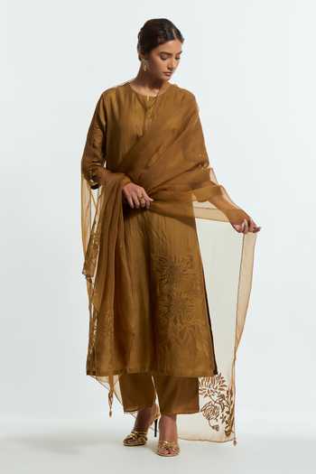 Kora Applique Embroidered Kurta Set 