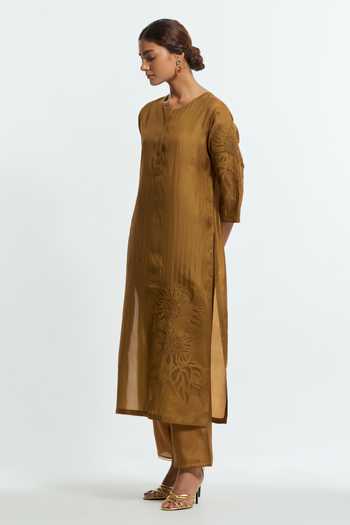Buy Kora Olive Green , Organza Round Neck, Yes Applique Embroidered Kurta Set Online at Aza Fashions Buy_Kora_Olive Green , Organza Round Neck, Yes Applique Embroidered Kurta Set _Online_at_Aza_Fashions