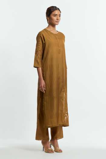 Shop Kora Olive Green , Organza Round Neck, Yes Applique Embroidered Kurta Set Online at Aza Fashions Shop_Kora_Olive Green , Organza Round Neck, Yes Applique Embroidered Kurta Set _Online_at_Aza_Fashions