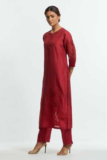 Shop Kora Red , Organza Round Neck Embroidered Kurta Set Online at Aza Fashions Shop_Kora_Red , Organza Round Neck Embroidered Kurta Set _Online_at_Aza_Fashions