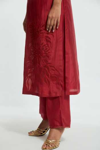 Buy Kora Red , Organza Round Neck Embroidered Kurta Set Buy_Kora_Red , Organza Round Neck Embroidered Kurta Set