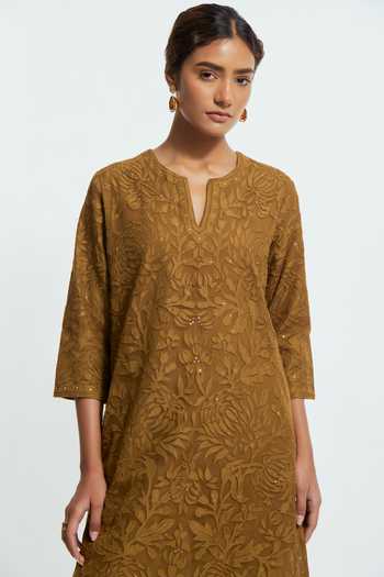 Kora Olive Green Organza, Split V-neck Applique Work Kurta Set at Aza Fashions Kora_Olive Green Organza, Split V-neck Applique Work Kurta Set _at_Aza_Fashions