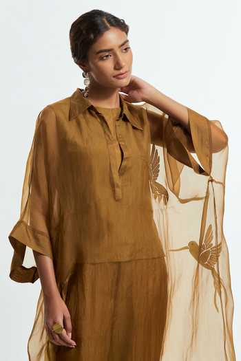 Kora Olive Green Silk, Organza Collared Neck Applique Work Kaftan And Pant Set at Aza Fashions Kora_Olive Green Silk, Organza Collared Neck Applique Work Kaftan And Pant Set _at_Aza_Fashions