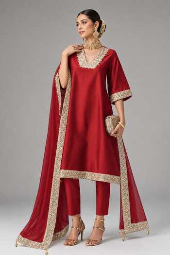 Monk & Mei By Sonia Anand Embellished Kurta Set 