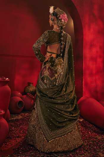 Payal & Zinal Akaar Chevron Embroidered Lehenga Set 