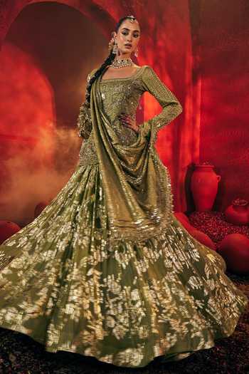 Payal & Zinal Green Organza, Satin, Georgette, Brocade Soumya Floral Motif Kurta Lehenga Set Online at Aza Fashions Payal & Zinal_Green Organza, Satin, Georgette, Brocade Soumya Floral Motif Kurta Lehenga Set _Online_at_Aza_Fashions